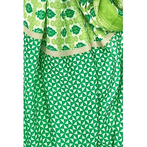 SAC MAILLE FOULARD A POMPOMS BICOLORES:Vert