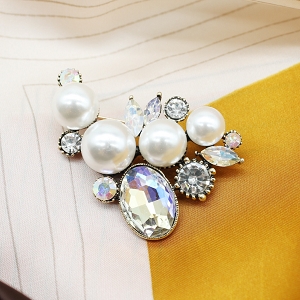  BROCHE GEMME<br>Blanc