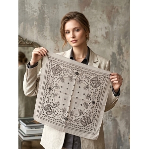  FOULARD CARRE IMPRIME<br>Gris