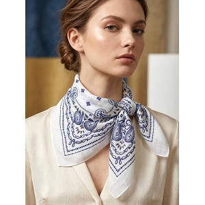  FOULARD CARRE IMPRIME<br>Blanc