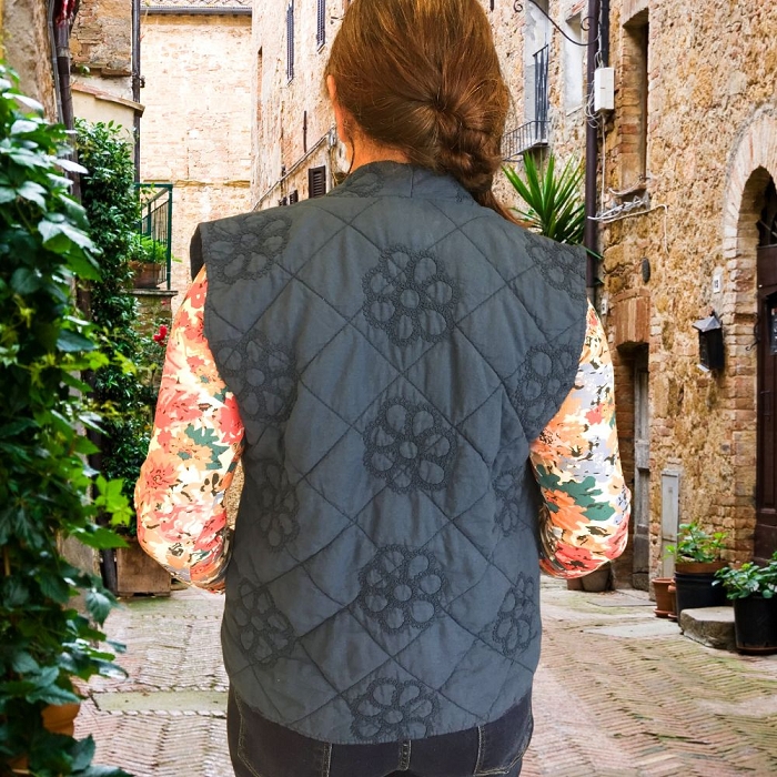 Scarpy creation noelie veste gilet matelassee brodee bleu3812203_2