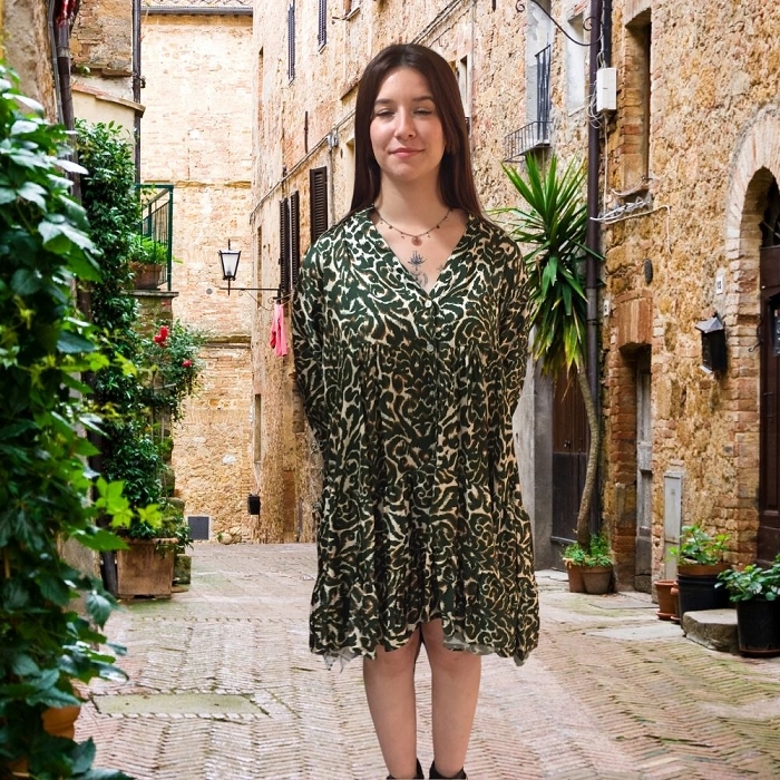 Scarpy creation katyka robe satin en soie imprime vert