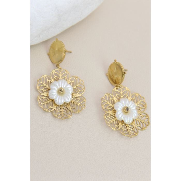 Scarpy creation my boucle orielle fleur ornee nacre yl or