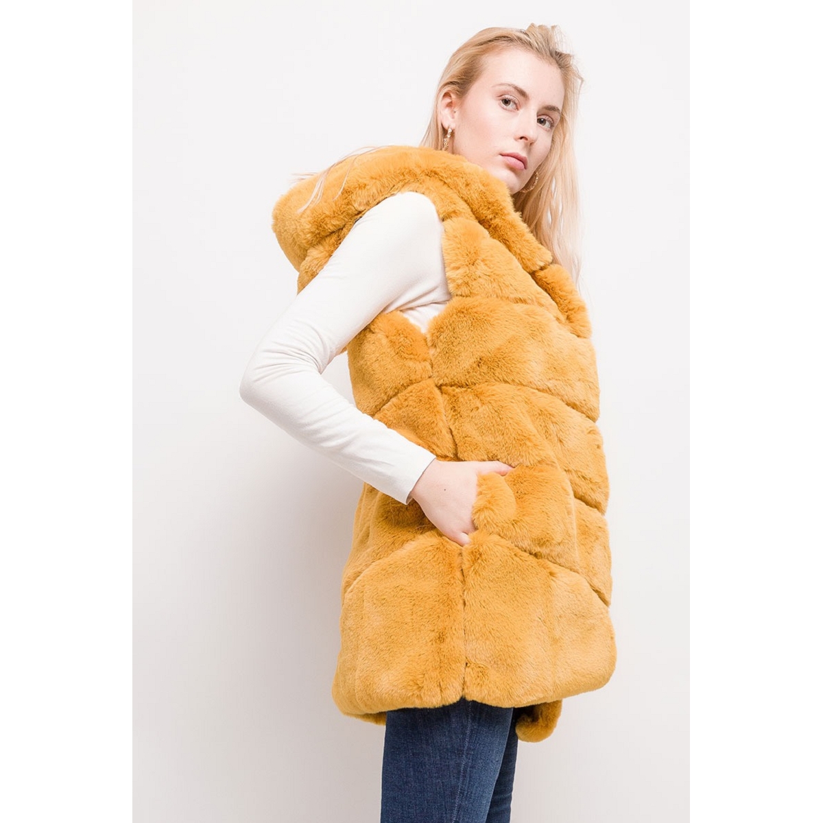 gilet fourrure sans manche mango